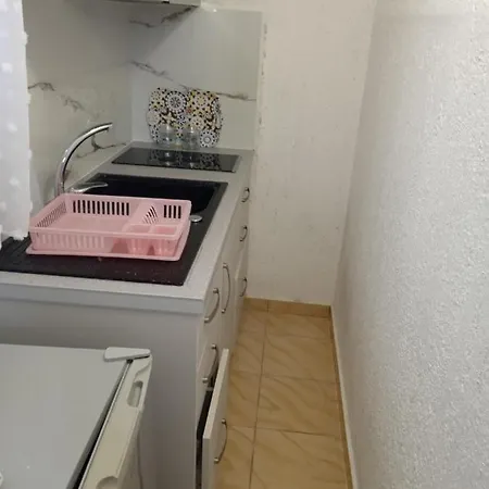 Pano Duka Himare Roms Penzion