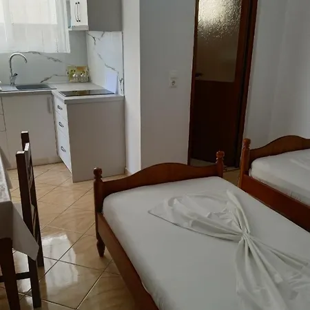Pano Duka Himare Roms